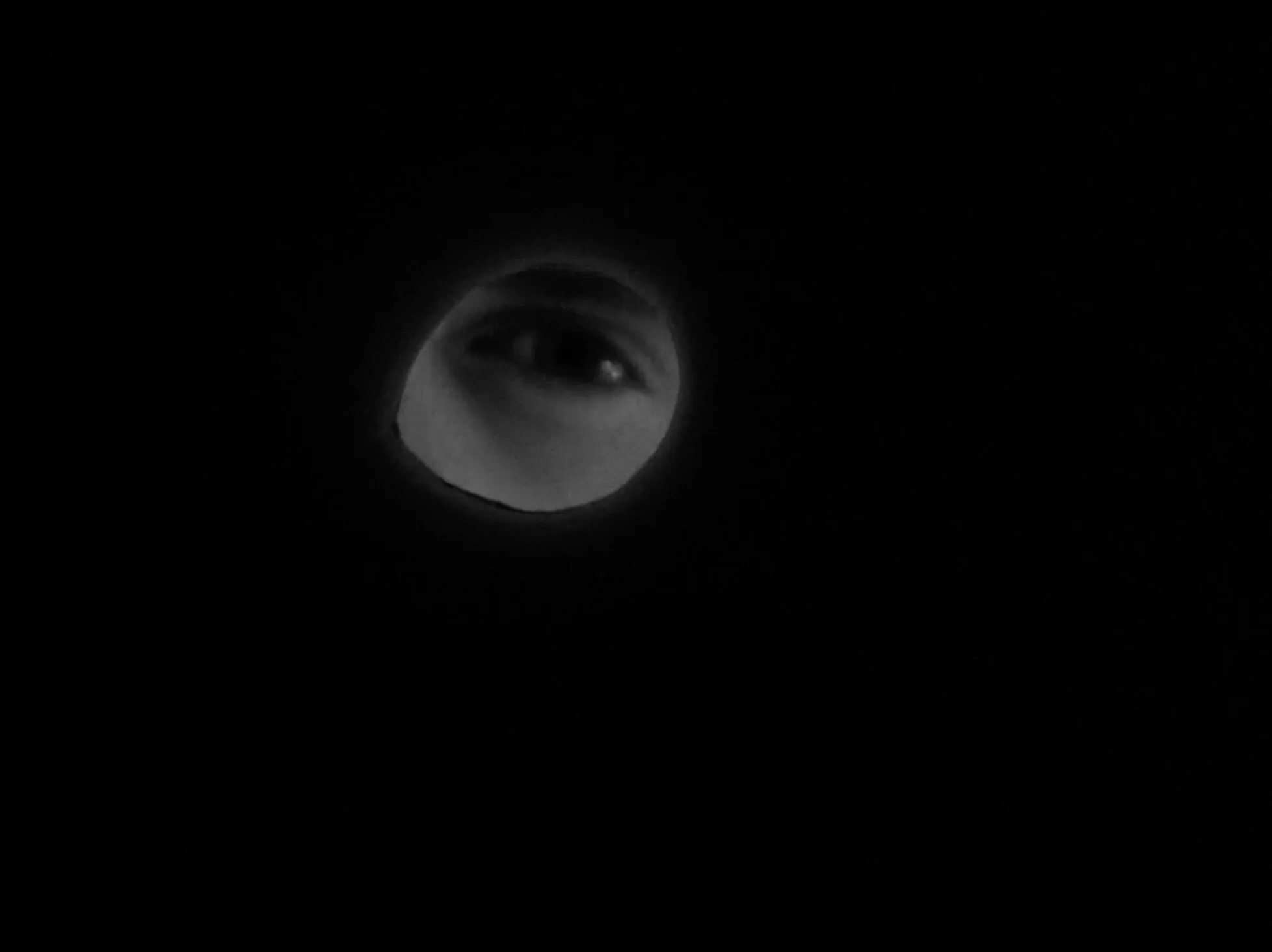 Les Yeux (The Eyes)